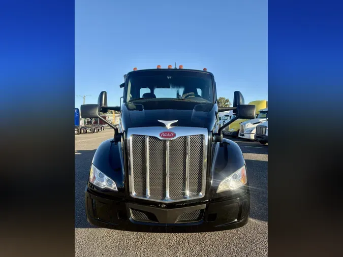 2022 Peterbilt 579