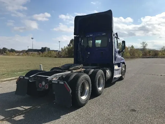 2017 FREIGHTLINER X12564ST