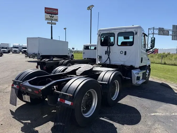 2022 Freightliner Cascadia®9a2dcb2b7be275f9824fe7c9100632a8