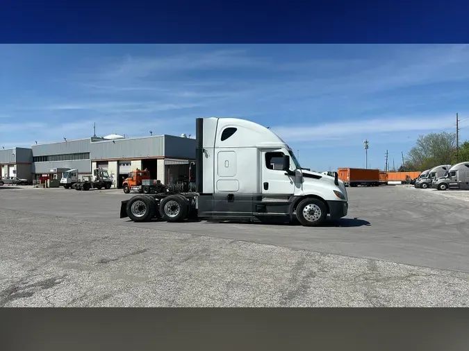 2021 Freightliner Cascadia
