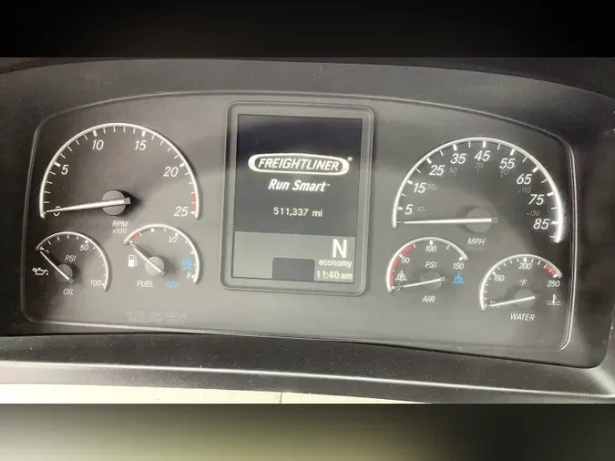2020 Freightliner Cascadia 126