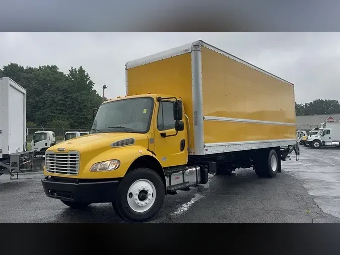 2019 Freightliner Business Class M2 106