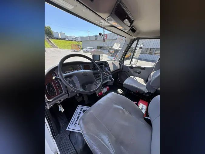 2020 Freightliner Business Class M2 106