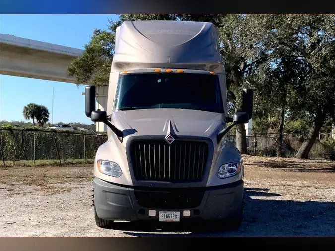 2022 INT LT625 6x49a365be24bf57cd1846978cedb7cfc87