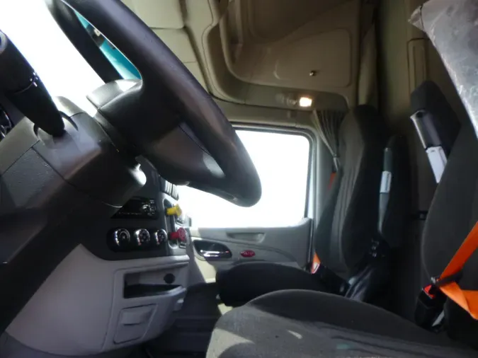 2021 Peterbilt 579