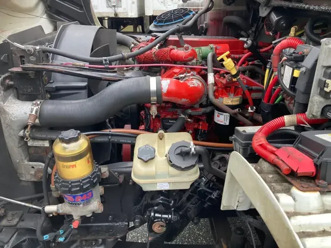 2014 FREIGHTLINER/MERCEDES M2 106