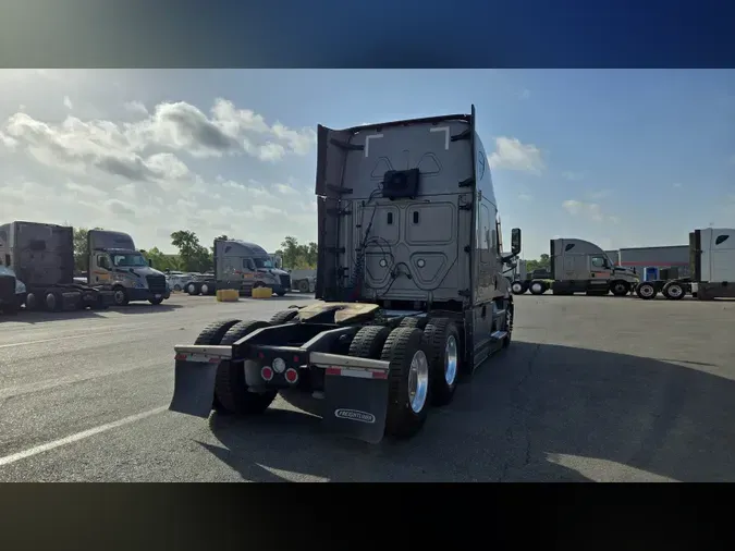 2023 Freightliner Cascadia 1269a3bcf97d95808454b7e94697baad300