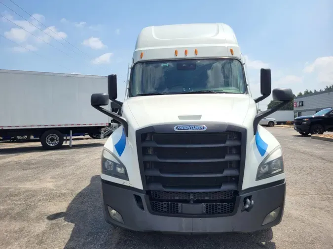 2022 Freightliner Cascadia