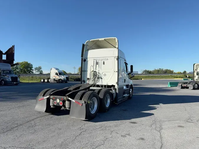 2021 Freightliner Cascadia 1269a4017989736e0e5eb0df46c4f6e85f4
