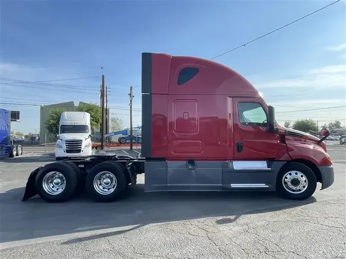 2019 FREIGHTLINER CASCADIA