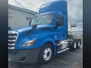 2019 FREIGHTLINER NEW CASCADIA PX12664