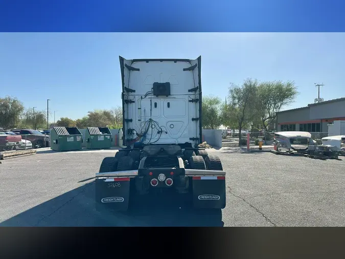 2022 Freightliner Cascadia 126