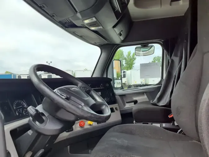 2019 FREIGHTLINER NEW CASCADIA PX12664