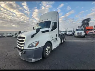 2018 FREIGHTLINER/MERCEDES NEW CASCADIA PX12664