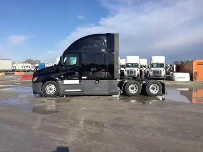 2022 Freightliner Cascadia