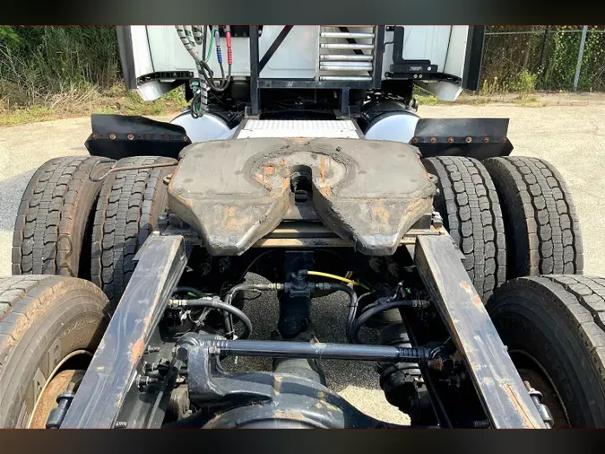 2022 INT LT625 6x4