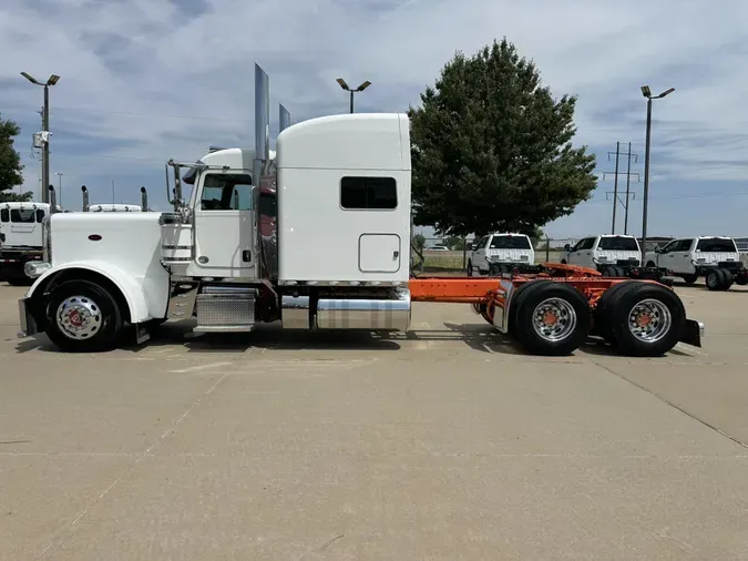 2023 Peterbilt 3899a60638cfa7f1981c43c471398568a39
