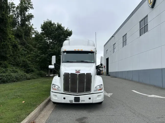 2022 Peterbilt 579