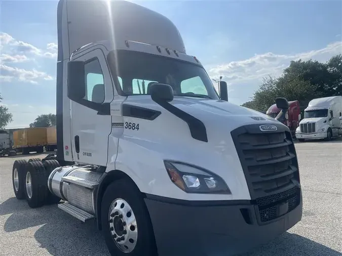 2018 FREIGHTLINER CA116