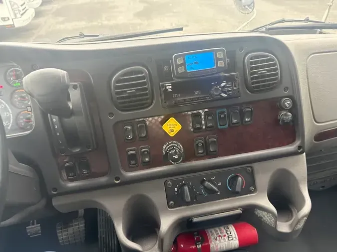 2019 FREIGHTLINER/MERCEDES M2 106