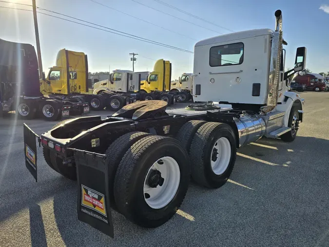 2020 Peterbilt 567