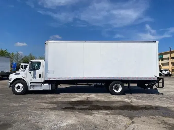 2019 Freightliner Business Class M2 106