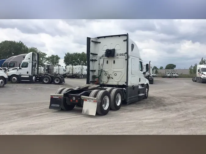 2021 Freightliner Cascadia