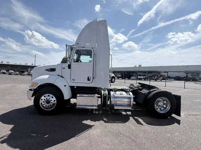 2020 Peterbilt 3379a6926706f56082abf970f000a93832c