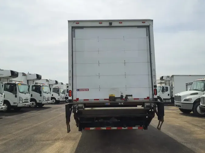 2017 FREIGHTLINER M2 106