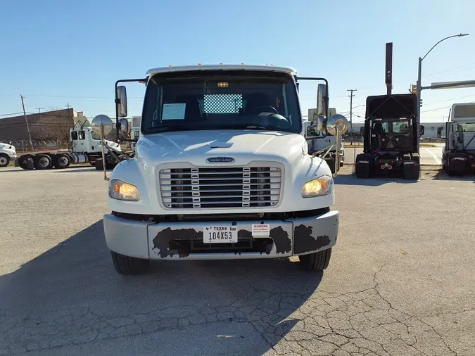 2017 FREIGHTLINER/MERCEDES M2 106