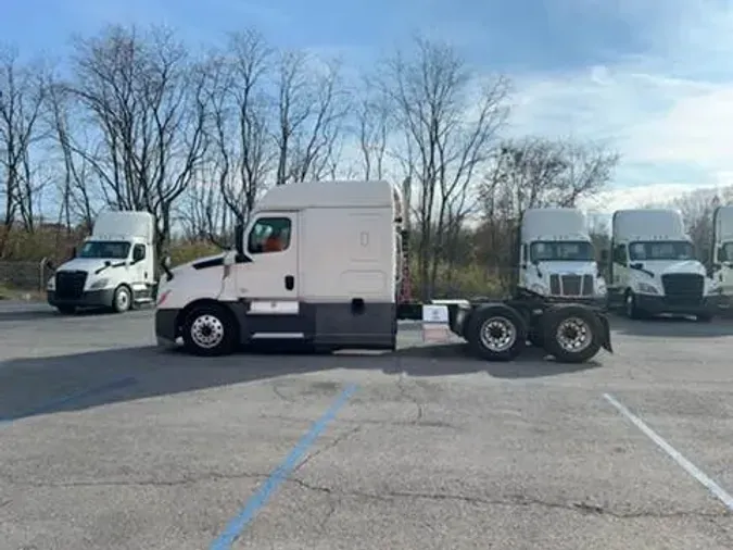 2020 Freightliner Cascadia