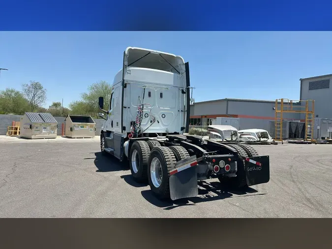 2020 Freightliner Cascadia