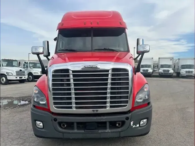 2019 FREIGHTLINER/MERCEDES CASCADIA 125