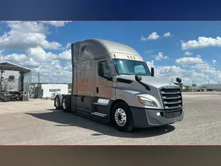 2022 Freightliner Cascadia 126