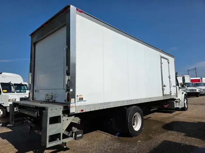 2016 FREIGHTLINER M2 106