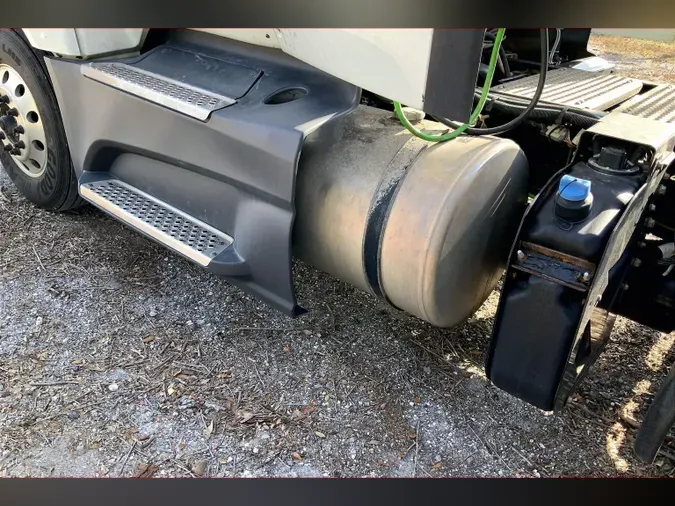 2021 INT LT625 6x49a73b4ba506a5174efe06ae5183fb343