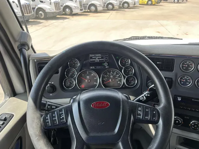 2020 Peterbilt 579