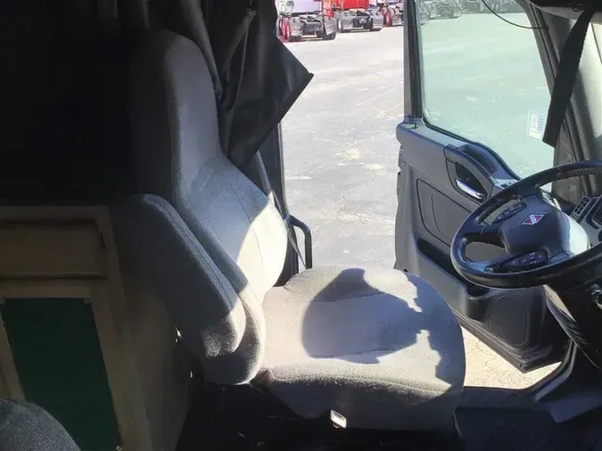 2021 INTERNATIONAL LT625