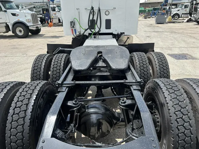 2023 Peterbilt 579