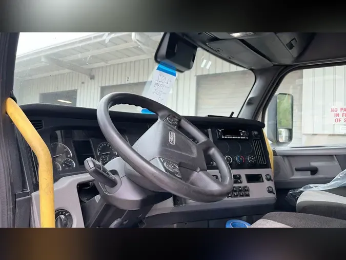 2022 Freightliner Cascadia 126