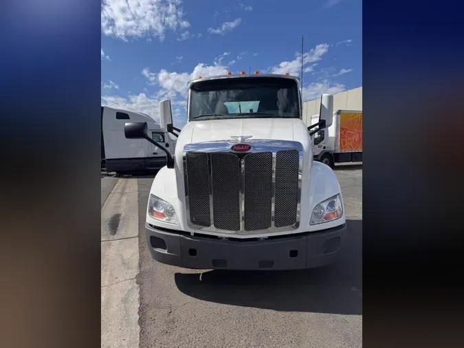 2021 Peterbilt 579