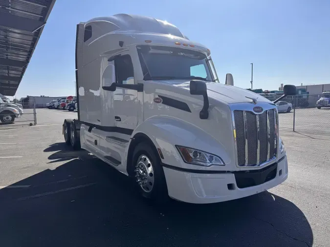 2023 Peterbilt 579