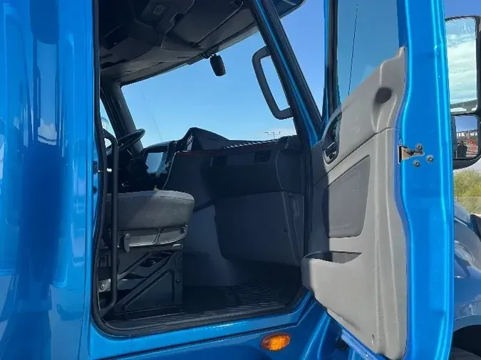 2019 International LT625