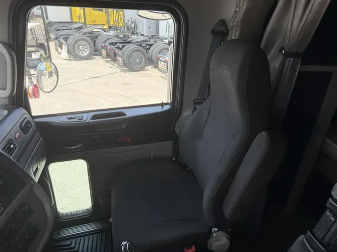 2019 Peterbilt 389