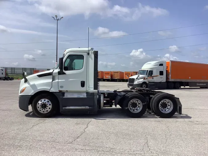 2019 Freightliner Cascadia 1269a8cd79e04a2b61496d0545805ae7355
