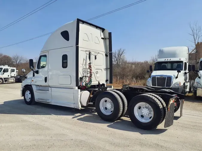 2018 FREIGHTLINER/MERCEDES CASCADIA 125