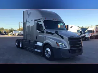 2023 Freightliner Cascadia