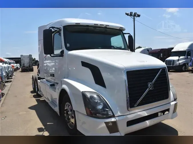 2013 VOLVO VNL64T630