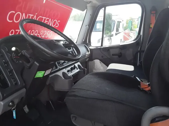 2018 FREIGHTLINER M2 106