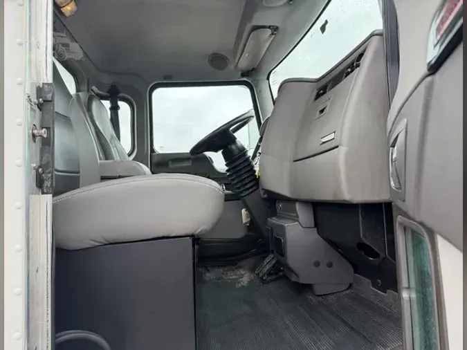 2019 KENWORTH T370